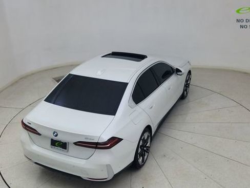 Used 2026 BMW 540i xDrive AWD/4WD image 84