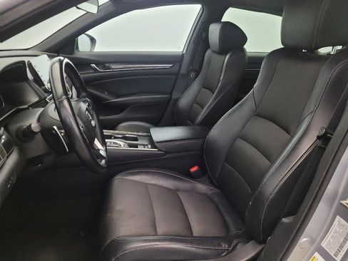 Used 2018 Honda Accord Sport image 17