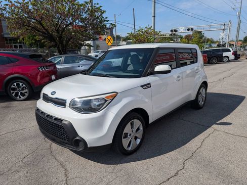 Used 2016 Kia Soul FWD image 3