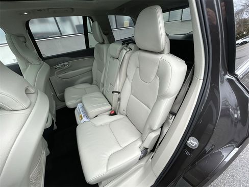 Certified 2024 Volvo XC90 B6 Plus w/ Protection Package image 23