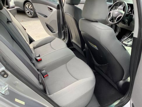 Used 2013 Hyundai Elantra GLS w/ Preferred Pkg FWD image 30