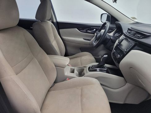 Used 2019 Nissan Rogue Sport SV image 21