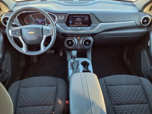 Certified 2022 Chevrolet Blazer LT image 3