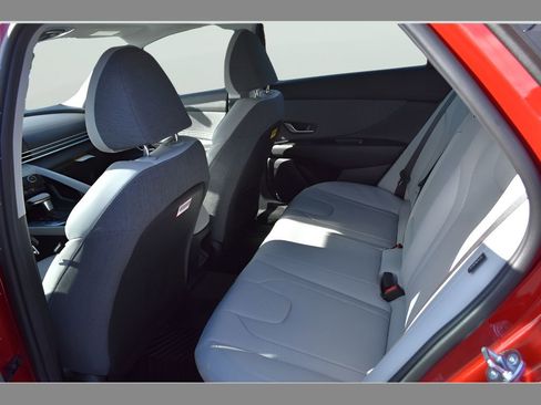 New 2026 Hyundai Elantra Limited FWD image 11
