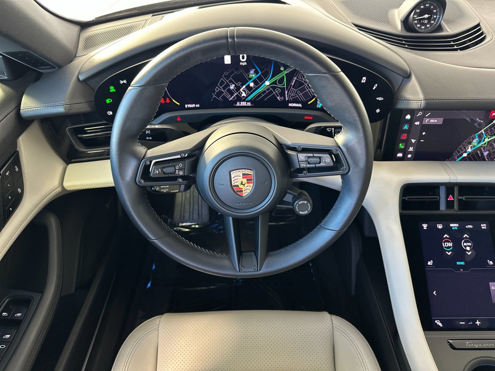 Certified 2023 Porsche Taycan 4S AWD/4WD image 16