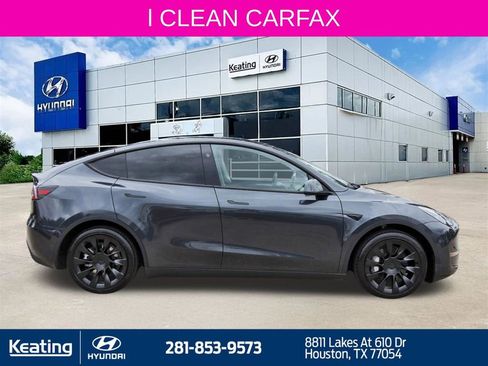 Used 2024 Tesla Model Y Long Range AWD/4WD image 4