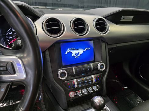 Used 2022 Ford Mustang GT Premium w/ Black Accent Package RWD image 23