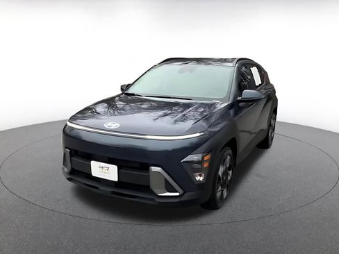 Used 2025 Hyundai Kona SEL image 7