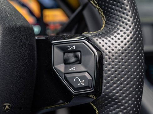 Used 2017 Lamborghini Aventador LP 750-4 Superveloce image 25