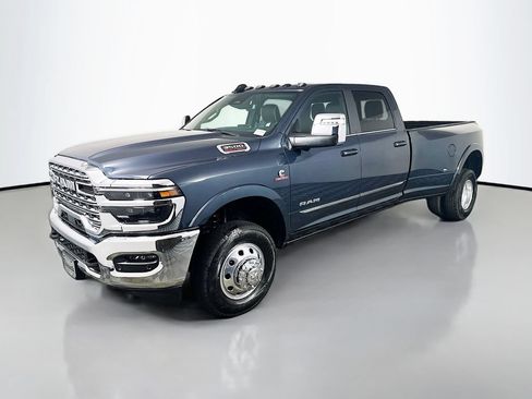 New 2026 RAM 3500 Limited AWD/4WD image 3