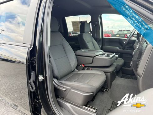Used 2025 Chevrolet Silverado 2500 Custom w/ Custom Value Package image 20