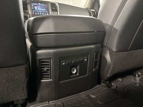 Used 2018 RAM 2500 Laramie w/ Sport Appearance Group image 32