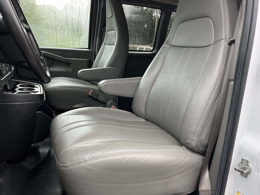 Used 2021 Chevrolet Express 2500 LS w/ Driver Convenience Package RWD image 29