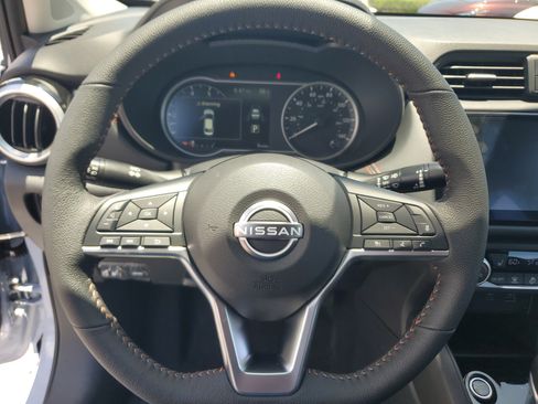 Used 2025 Nissan Versa SR w/ Trunk Package FWD image 16