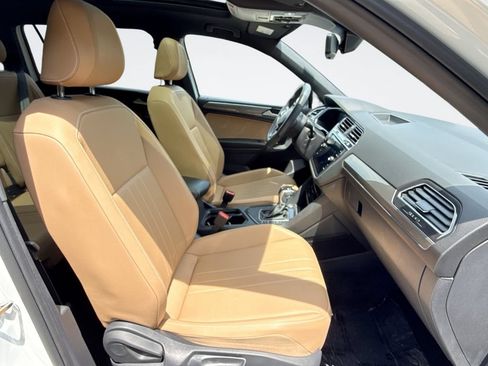 Used 2023 Volkswagen Tiguan SE R-Line FWD image 27