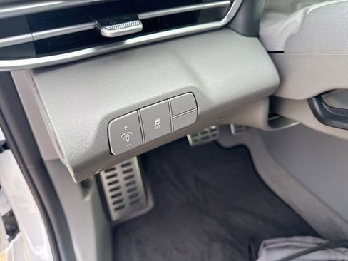 New 2026 Hyundai Elantra SEL Sport image 13