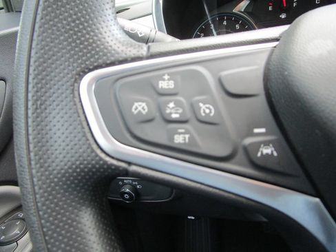Used 2023 Chevrolet Equinox LS w/ LS Convenience Package FWD image 28