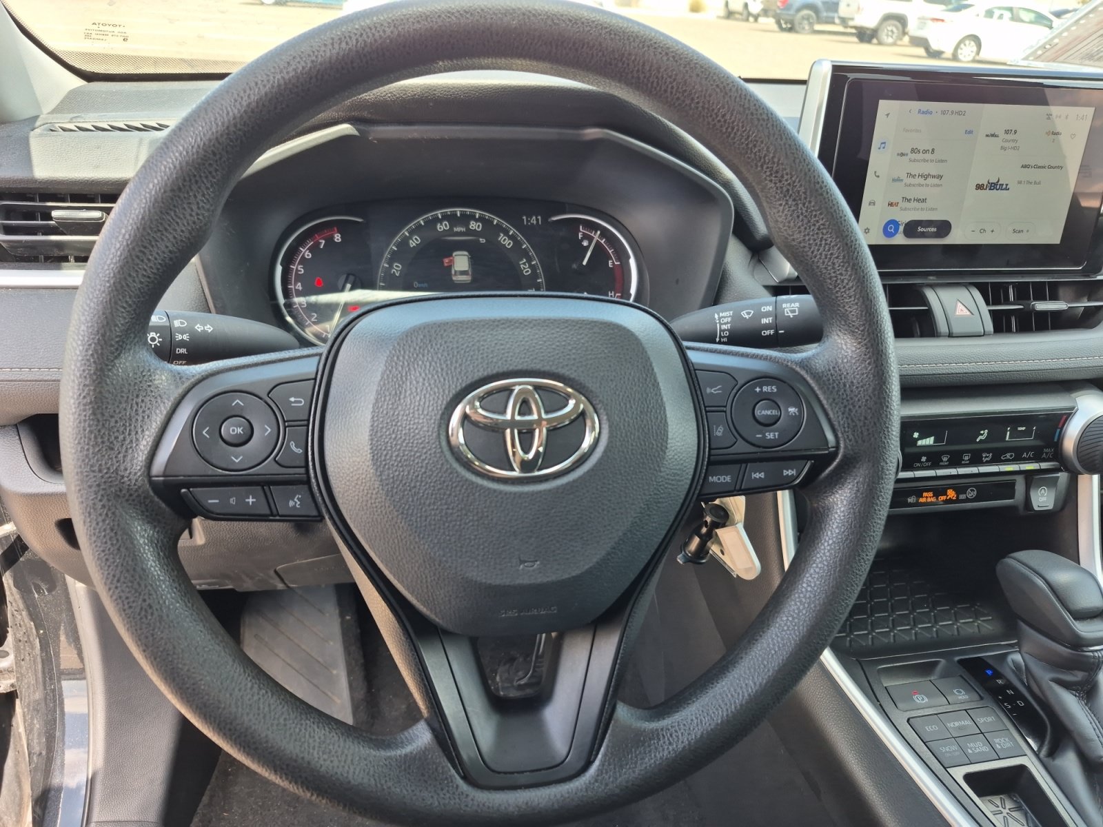 Used 2025 Toyota RAV4 LE AWD/4WD image 9
