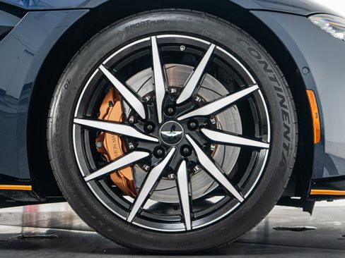 Used 2020 Aston Martin V8 Vantage Coupe RWD image 41
