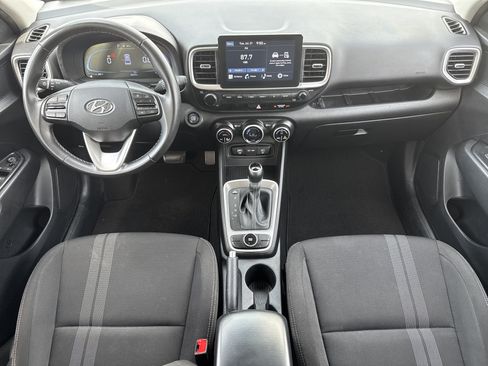 Used 2024 Hyundai Venue SEL FWD image 26