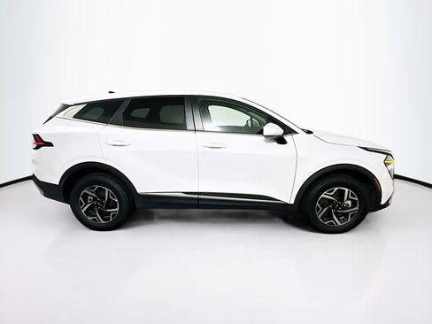 Used 2025 Kia Sportage LX image 10