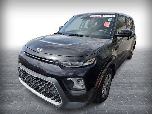Used 2020 Kia Soul LX FWD image 2
