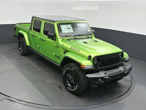 New 2026 Jeep Gladiator Willys AWD/4WD image 36