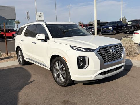 Used 2021 Hyundai Palisade Limited FWD image 4