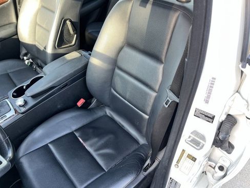 Used 2014 Mercedes-Benz C 300 4MATIC Sedan image 19