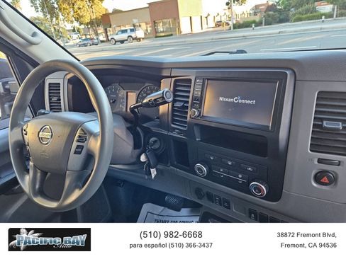 Used 2019 Nissan NV 3500 SL image 14