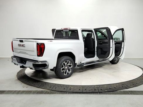 New 2026 GMC Sierra 1500 SLT w/ SLT Premium Plus Package image 15