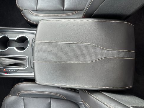 Used 2019 Chevrolet Traverse Premier w/ Redline Edition image 27