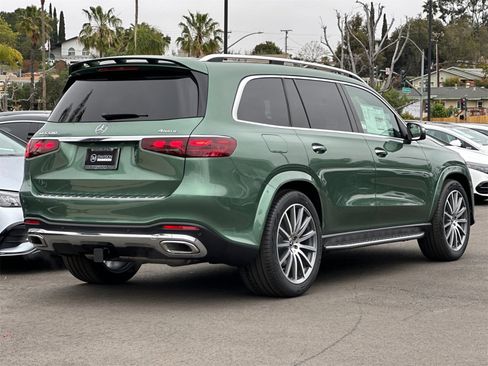 New 2025 Mercedes-Benz GLS 580 4MATIC image 3