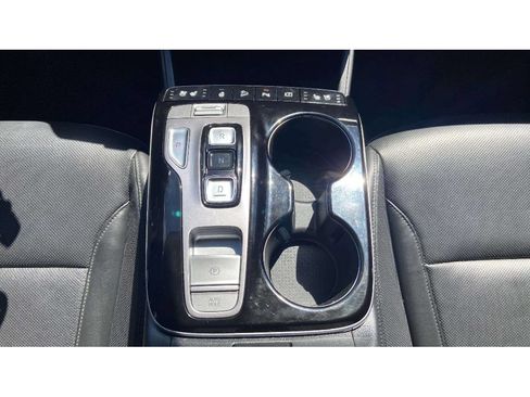 Certified 2024 Hyundai Tucson Limited AWD/4WD image 17