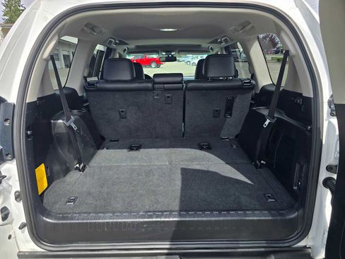 Used 2015 Lexus GX 460 w/ Premium Package image 16