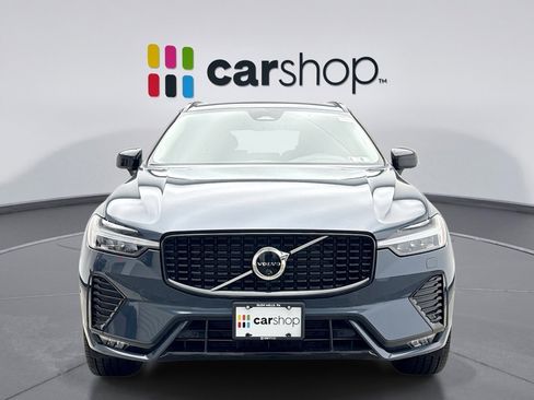 Used 2025 Volvo XC60 B5 Plus image 8