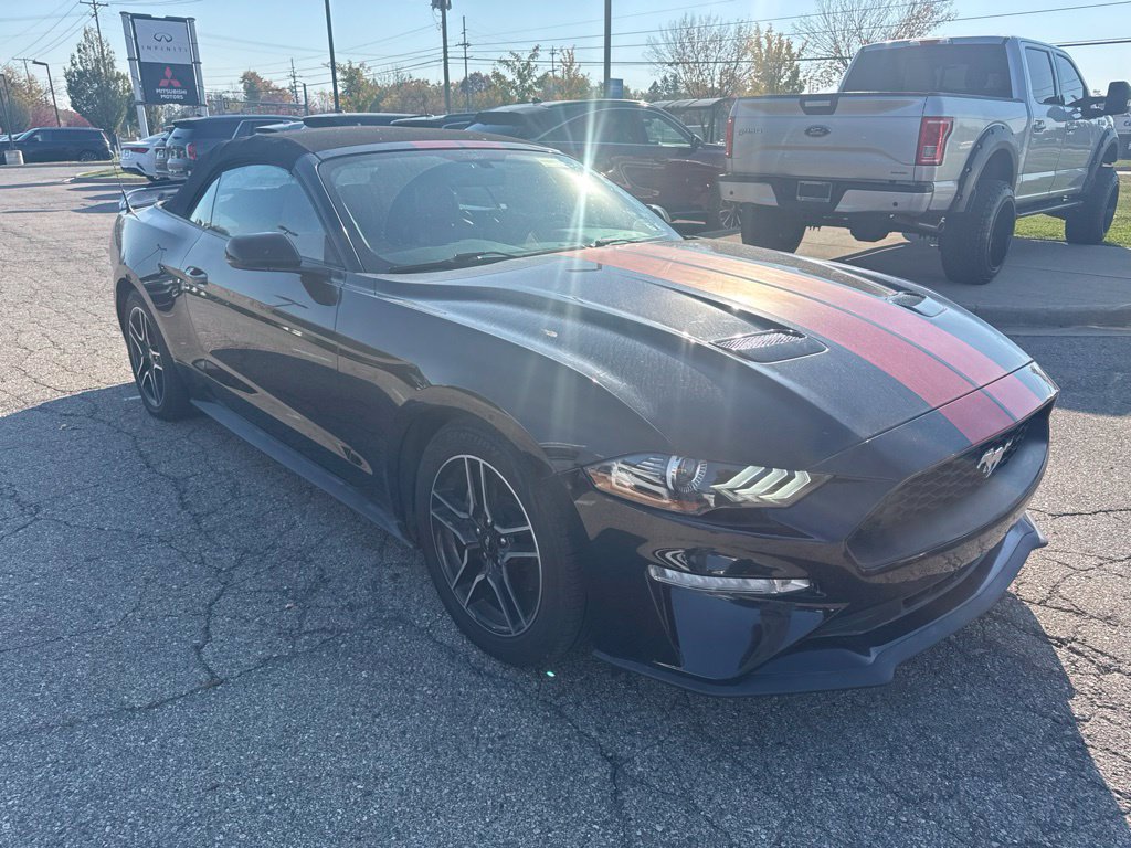 Used 2018 Ford Mustang Premium w/ Equipment Group 201A RWD image 3