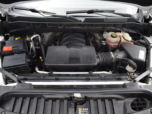 Used 2021 Chevrolet Silverado 1500 LT Trail Boss w/ Convenience Package II AWD/4WD image 9