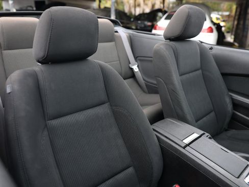 Used 2010 Ford Mustang V6 CONVERTIBLE 2DR COUPE image 16