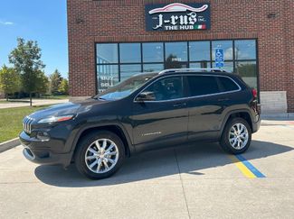 Used 2015 Jeep Cherokee Limited image 1
