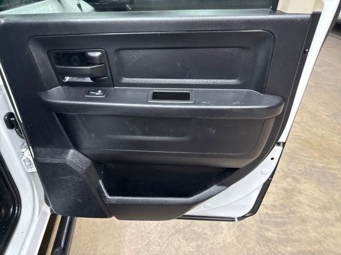 Used 2018 RAM 3500 Tradesman image 28