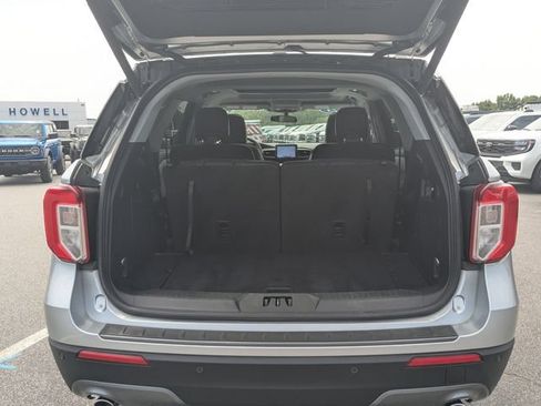 Used 2023 Ford Explorer XLT w/ Equipment Group 202A RWD image 26