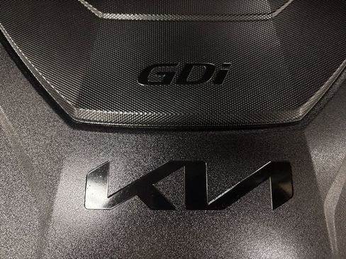 Used 2023 Kia Telluride LX image 42