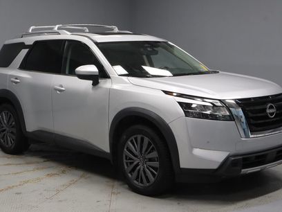 Used 2023 Nissan Pathfinder SL w/ SL Premium Package
