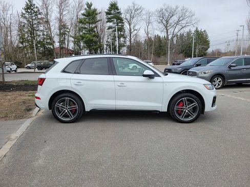 Used 2024 Audi Q5 e Premium Plus w/ Premium Plus Package AWD/4WD image 8