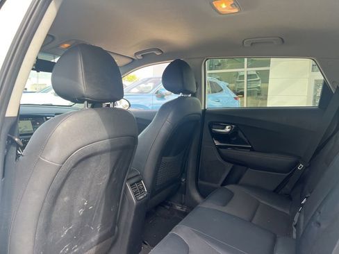 Used 2017 Kia Niro FWD image 17