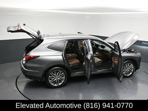 Used 2023 Acura MDX SH-AWD w/ Advance Package image 35