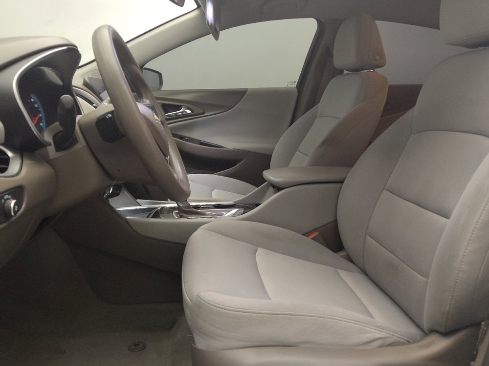 Used 2020 Chevrolet Malibu LS w/ Driver Confidence Package II FWD image 17