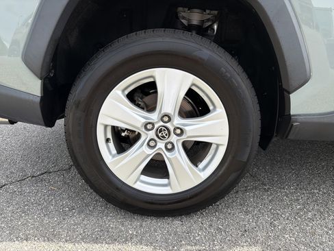 Certified 2020 Toyota RAV4 XLE w/ Convenience Package image 29