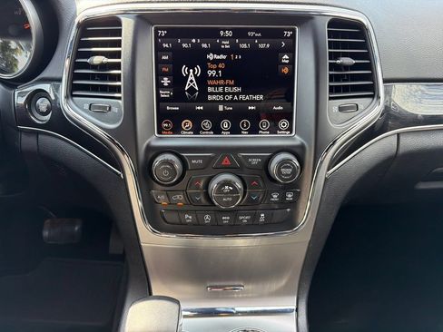 Used 2018 Jeep Grand Cherokee Trailhawk w/ Trailhawk Luxury Group AWD/4WD image 19